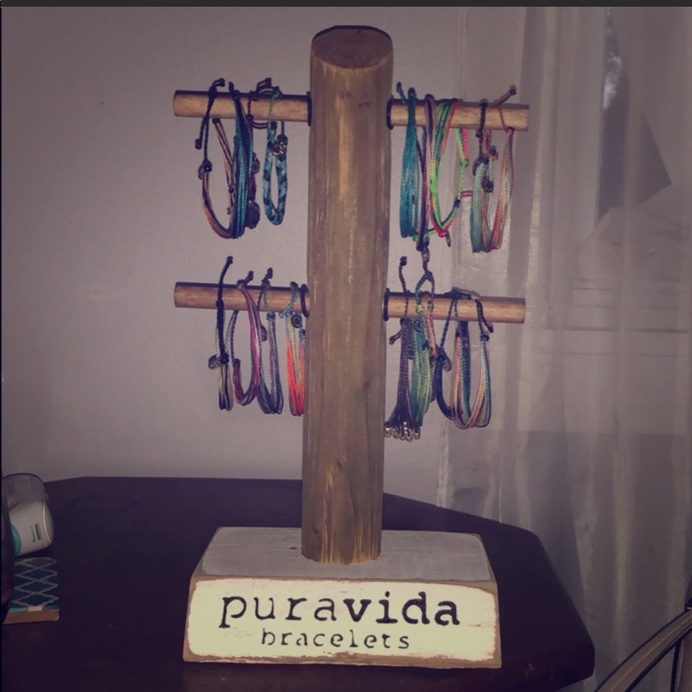 Pura Vida Tree Stand & Bracelets